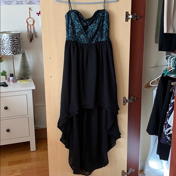 Forever 21 Sequin Hi-Low Dress - Picture 2 of 8